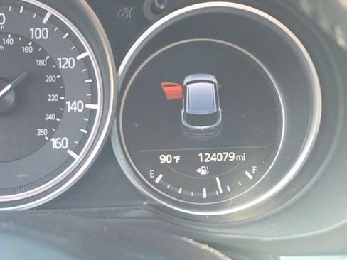 Used 2018 MAZDA CX-5 Touring w/ Preferred Equipment Package AWD/4WD image 15