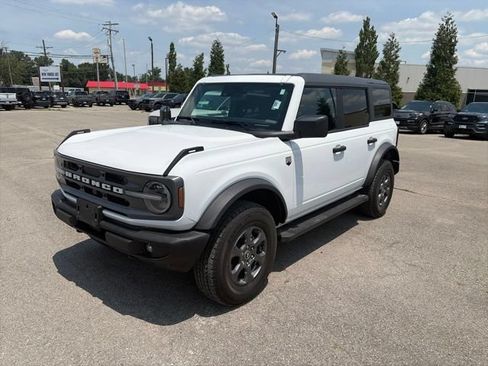 Used 2024 Ford Bronco Big Bend AWD/4WD image 2