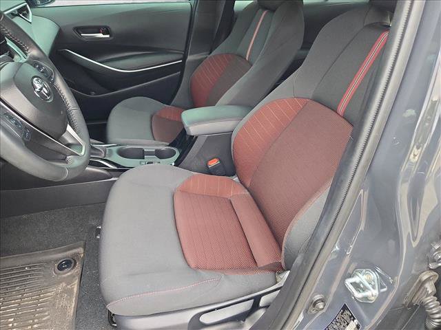 Used 2025 Toyota Corolla SE FWD image 13