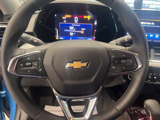 New 2026 Chevrolet Trax LT w/ Driver Confidence Package FWD image 12
