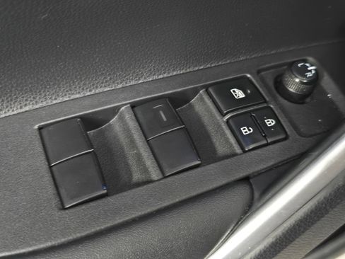 Used 2023 Toyota Corolla Cross AWD Hybrid w/ Convenience Package image 27