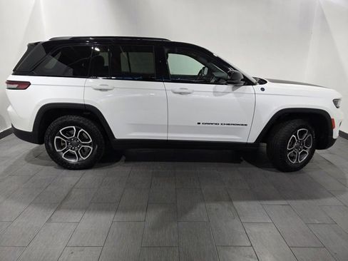 Used 2022 Jeep Grand Cherokee Trailhawk image 6