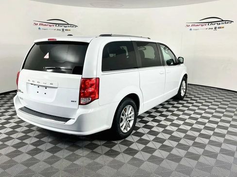 Used 2018 Dodge Grand Caravan SXT w/ Driver Convenience Group FWD image 8