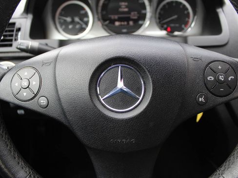 Used 2009 Mercedes-Benz C 300 4MATIC Sedan image 11