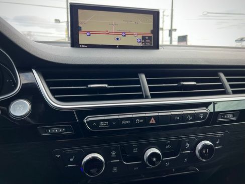 Used 2017 Audi Q7 3.0T Premium image 46