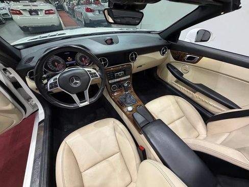 Used 2016 Mercedes-Benz SLK 350 image 24