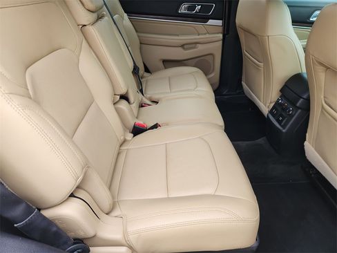 Used 2017 Ford Explorer Limited w/ Equipment Group 301A image 31