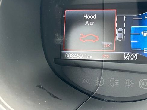 Used 2024 Ford Edge SE image 16