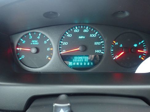 Used 2011 Chevrolet Impala LS image 4