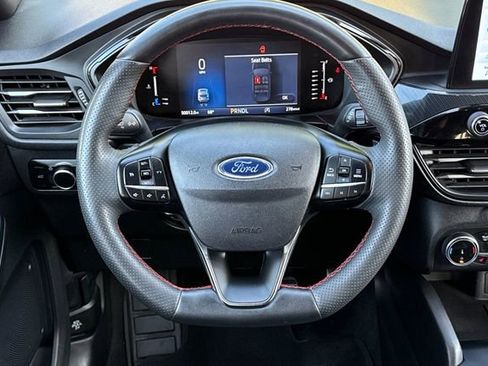 Used 2023 Ford Escape ST-Line image 18