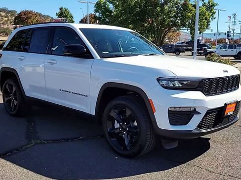 New 2025 Jeep Grand Cherokee Limited image 2