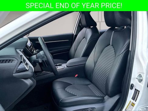 Used 2022 Toyota Camry SE image 21