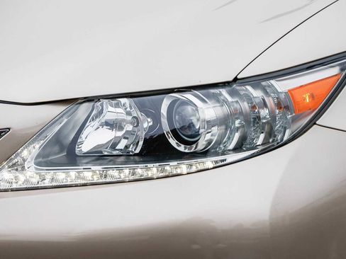 Used 2013 Lexus ES 350 image 7