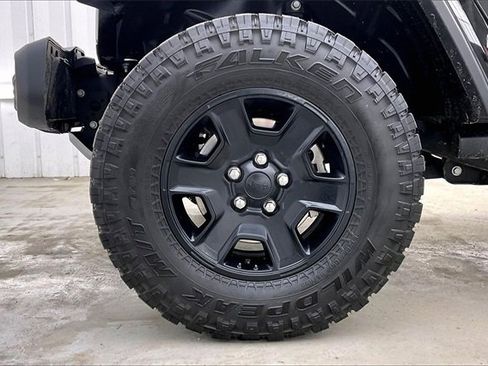 Used 2020 Jeep Gladiator Mojave image 10