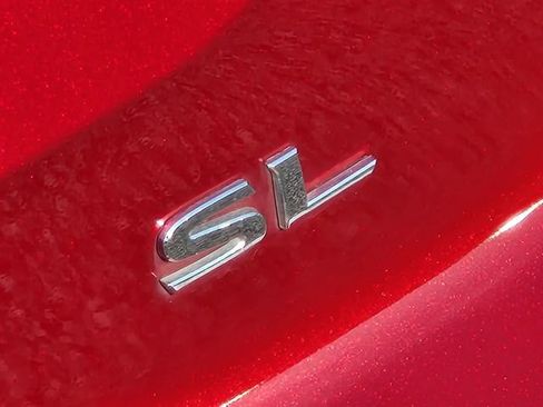 Used 2022 Nissan Pathfinder SL FWD image 12
