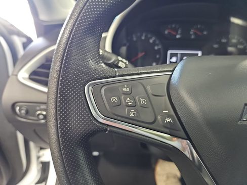 Used 2024 Chevrolet Malibu LT FWD image 16