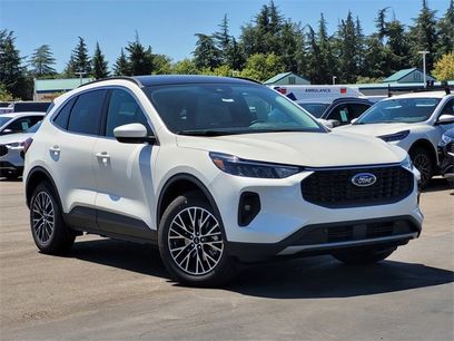 New 2025 Ford Escape SE