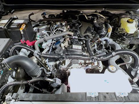 Certified 2025 Toyota Tacoma SR w/ SR Upgrade Package RWD image 25