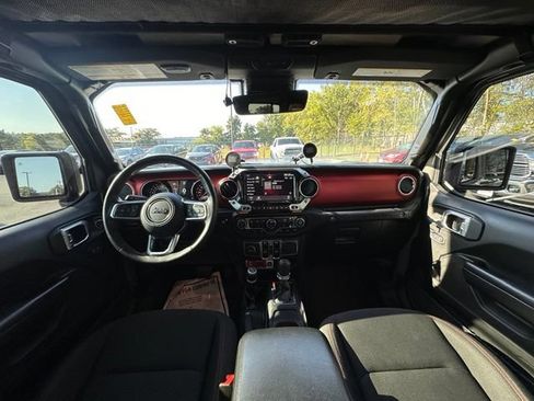 Used 2019 Jeep Wrangler Unlimited Rubicon AWD/4WD image 2