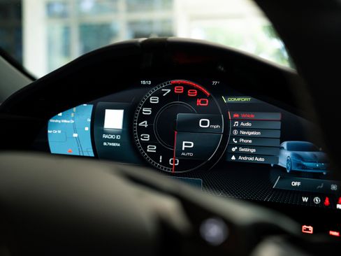 Used 2024 Ferrari Roma Spider image 25