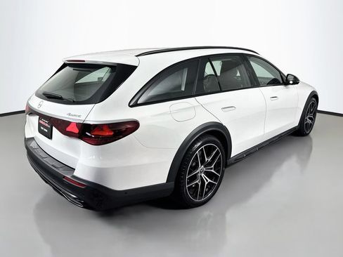 Used 2025 Mercedes-Benz E 450 4MATIC All-Terrain Wagon w/ MBUS Superscreen Package image 5
