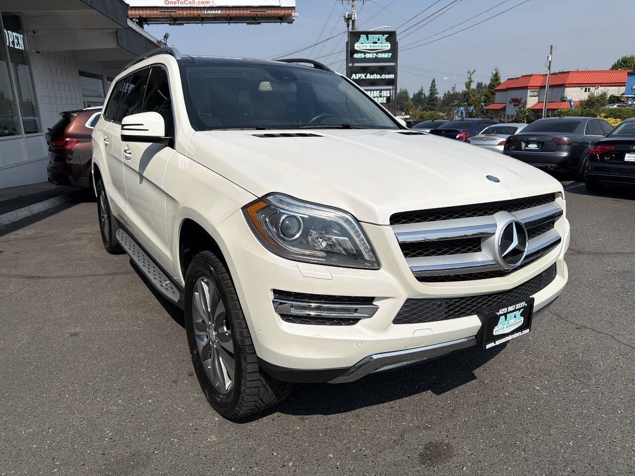 Used 2014 Mercedes-Benz GL 450 4MATIC image 8