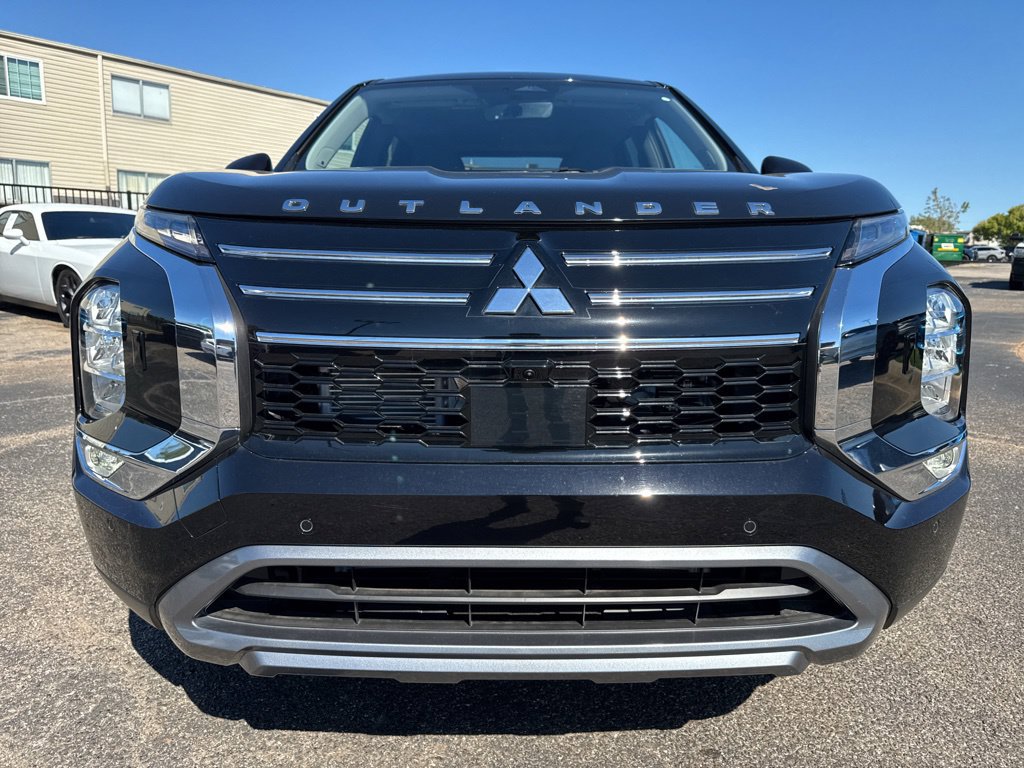 New 2026 Mitsubishi Outlander SE AWD/4WD image 2