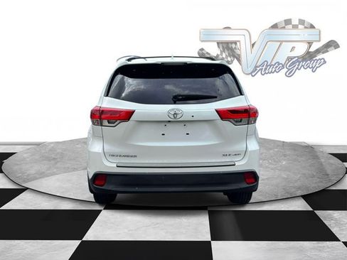 Used 2019 Toyota Highlander XLE w/ Protection Package #3 AWD/4WD image 5