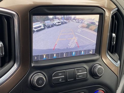 Used 2019 Chevrolet Silverado 1500 High Country w/ Technology Package image 23