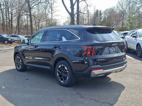 New 2026 Kia Sorento S image 3