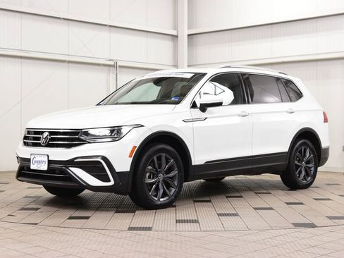 Used 2022 Volkswagen Tiguan SE AWD/4WD image 3