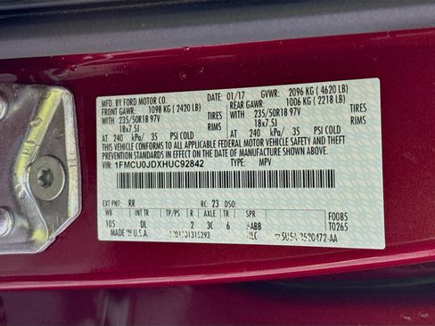 Used 2017 Ford Escape Titanium image 41