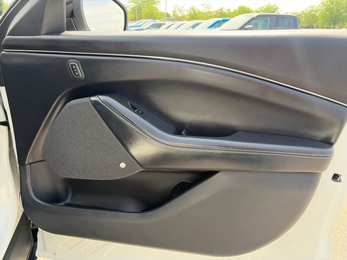 Used 2025 Ford Mustang Mach-E Premium AWD/4WD image 9
