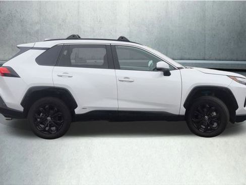 Certified 2024 Toyota RAV4 SE w/ Convenience Package AWD/4WD image 13