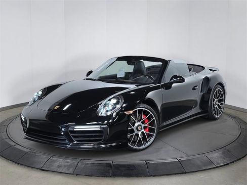 Used 2019 Porsche 911 Turbo image 1