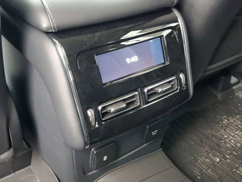 New 2025 Lincoln Aviator AWD w/ Equipment Group 101A image 25