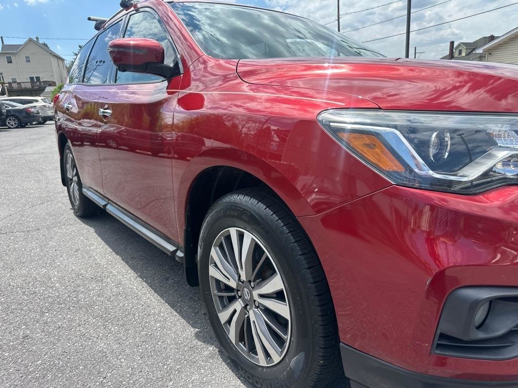 Used 2017 Nissan Pathfinder SL w/ SL Premium Package AWD/4WD image 10