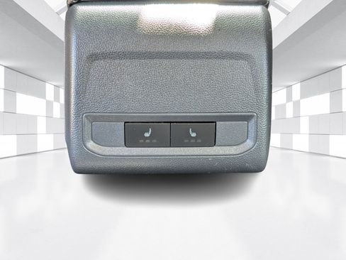 Used 2020 Volkswagen Jetta SE w/ SE Cold Weather Package image 8