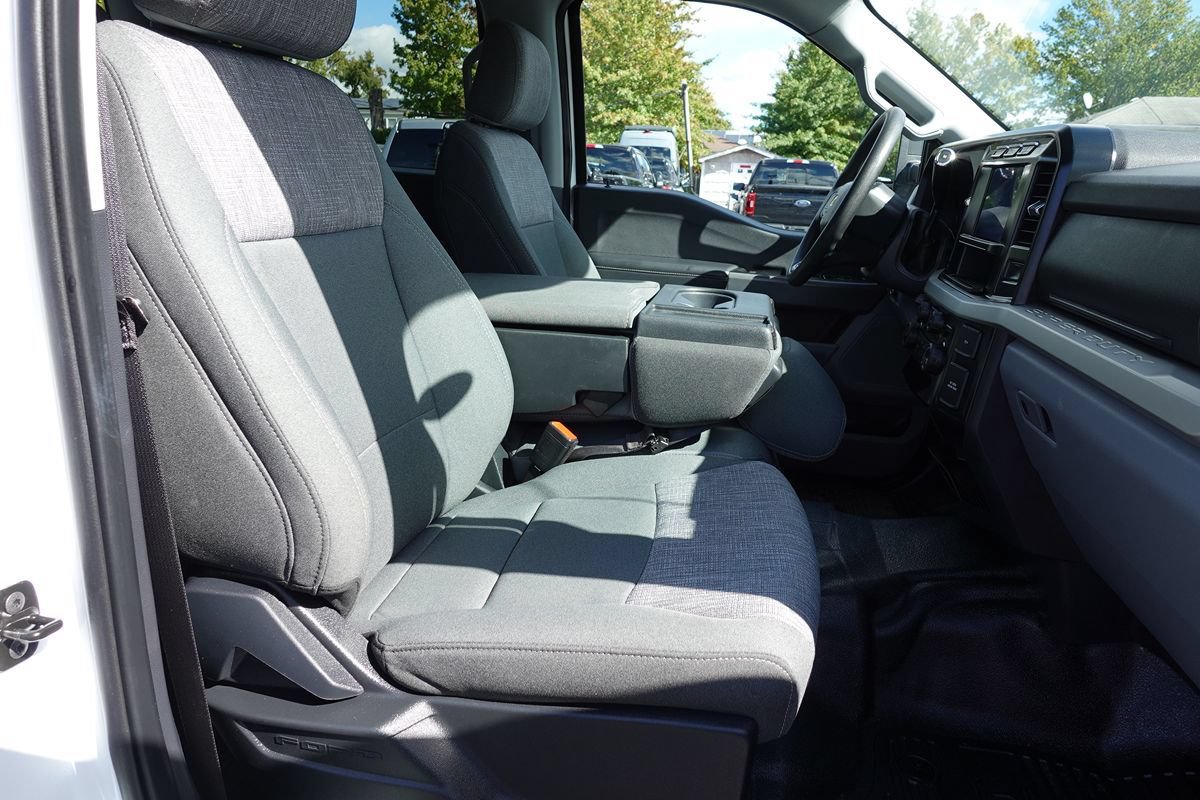 Used 2024 Ford F350 XLT w/ FX4 Off-Road Package AWD/4WD image 35