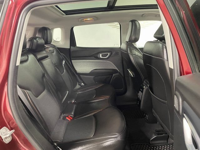 Used 2022 Jeep Compass Latitude w/ Sun and Sound Group AWD/4WD image 22