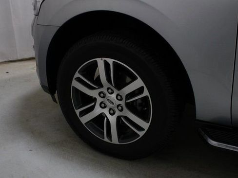 Used 2023 Ford Expedition Max Limited image 32