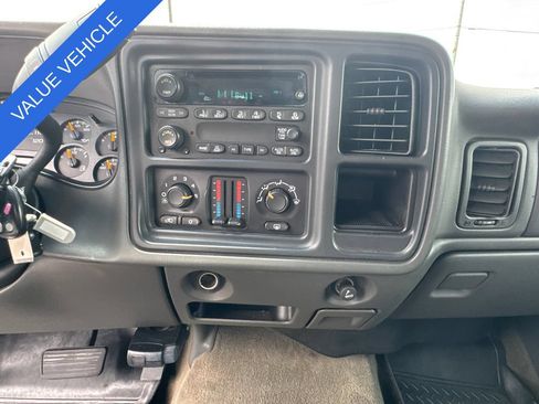Used 2006 Chevrolet Silverado 2500 LT w/ Heavy-Duty Power Package RWD image 26