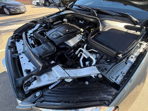 Used 2017 Mercedes-Benz GLC 300 image 40