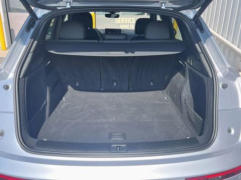 Used 2022 Audi Q5 2.0T Premium image 9