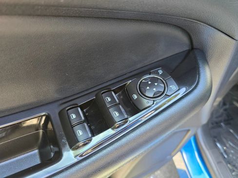 Used 2020 Ford Edge SEL FWD image 22