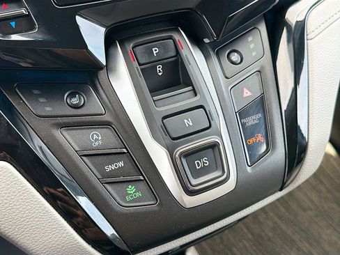 Used 2024 Honda Odyssey Touring image 17