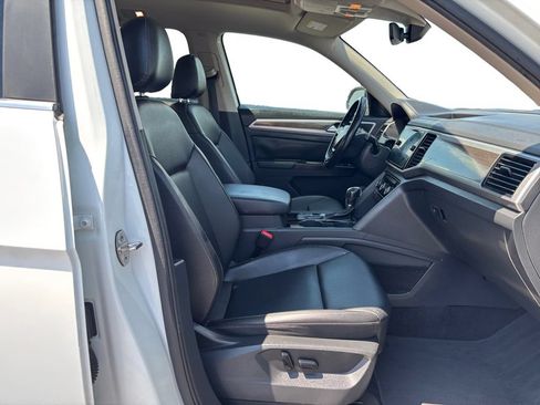 Used 2019 Volkswagen Atlas SEL R-Line FWD image 22
