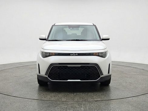 Used 2025 Kia Soul LX w/ LX Technology Package image 2