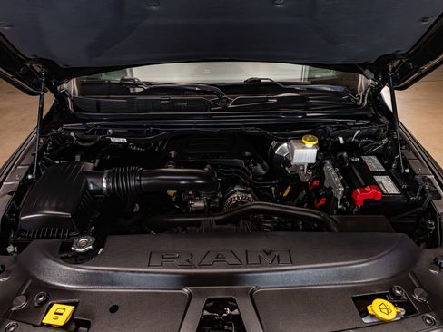 Used 2019 RAM 1500 Big Horn AWD/4WD image 29