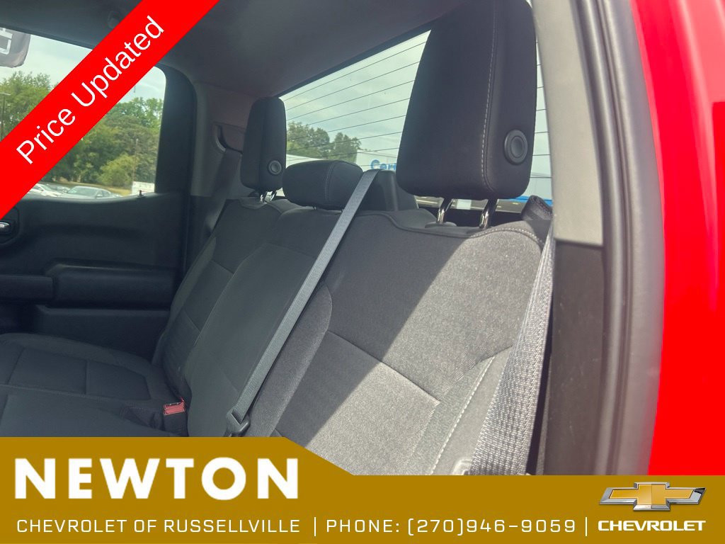 Used 2022 Chevrolet Silverado 1500 LT AWD/4WD image 31